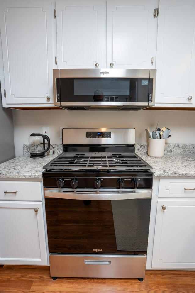 Stove - Microwave